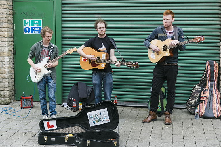 Kilkenny-Ireland-by-Courtney-Tompson-Photography-travel-photographer-emerald-isle-green-kells-priory-kilkenny-castle-europe-solo-backpacking-adventure