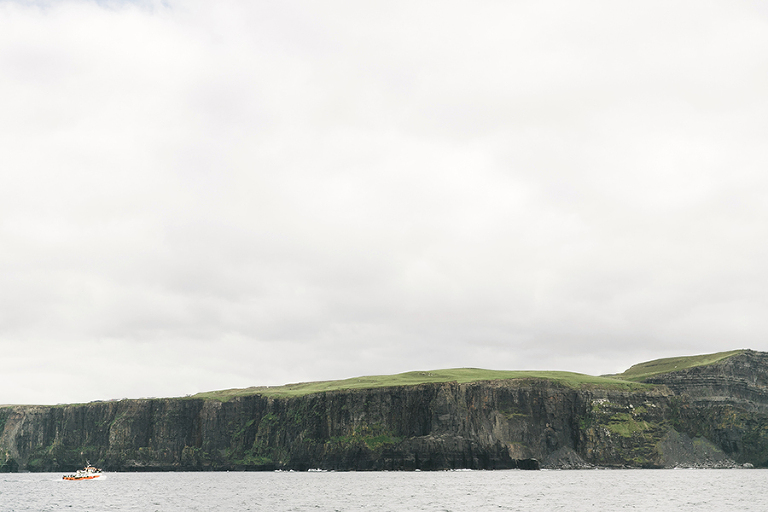 Aran-Islandm-Inisheer-and-cliffs-of-moher-galway-ireland-travel-photography-by-courtney-tompson-solo-backpacking-adventure