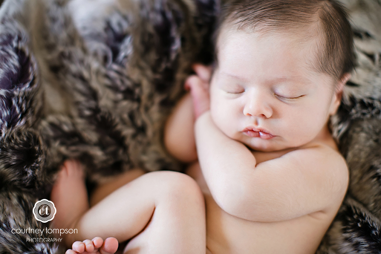 Columbia-newborn-photography-by-Courtney-Tompson-Photography