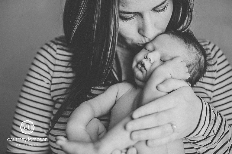 Columbia-newborn-photography-by-Courtney-Tompson-Photography