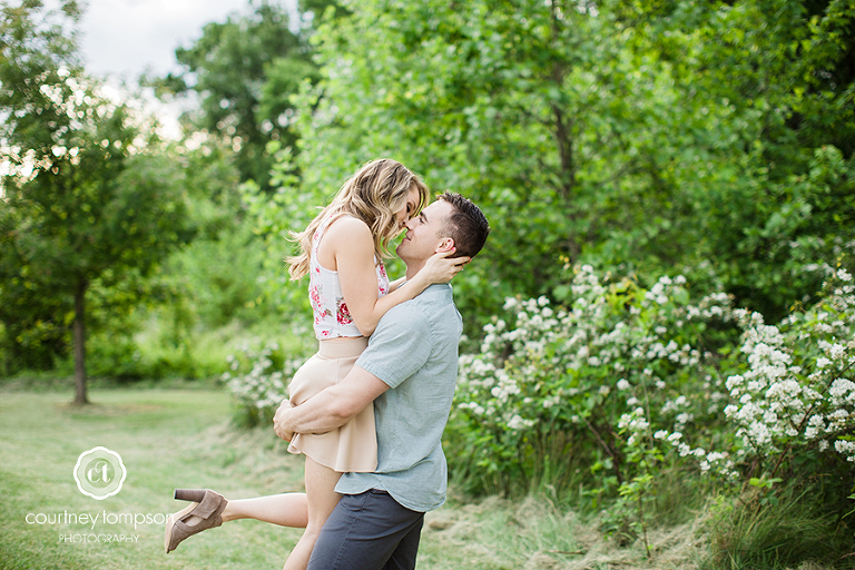 Columbia-MO-engagement-photography-by-Courtney-Tompson