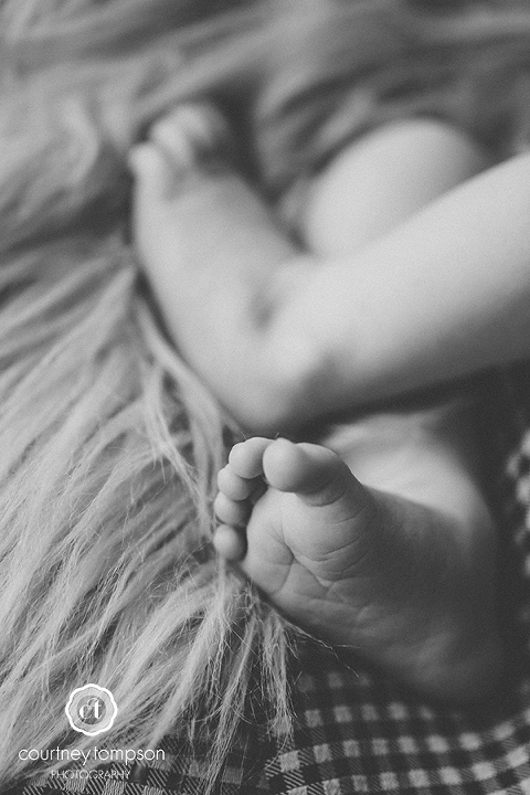 newborn-lifestyle-session-columbia-mo-photographer-courtney-tompson