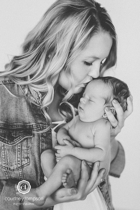 newborn-lifestyle-session-columbia-mo-photographer-courtney-tompson