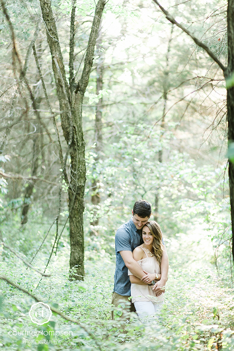 Rockbridge-Dtate-Park-Engagement-Session-by-Columbia-MO-Wedding-Photographer-Courtney-Tompson