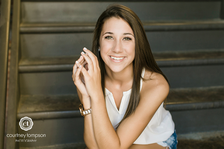 Mid-Missouri-High-School-Senior-Photographer-Courtney-Tompson