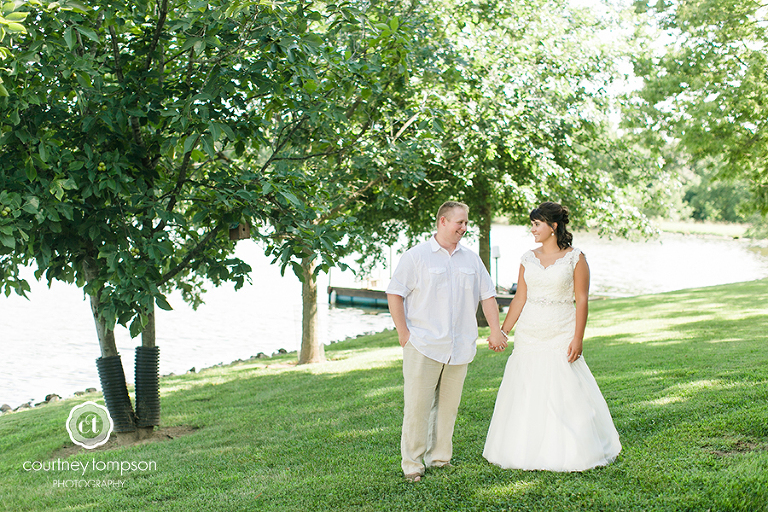 Joci-and-Dustin-Brunswick-MO-Reception-Wedding-Photography-by-Courtney-Tompson-Photography-Columbia-MO-Photographer