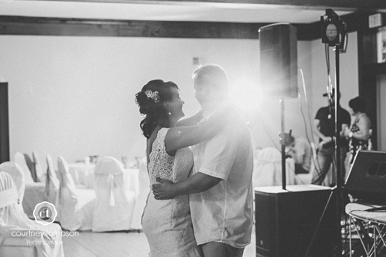 Joci-and-Dustin-Brunswick-MO-Reception-Wedding-Photography-by-Courtney-Tompson-Photography-Columbia-MO-Photographer