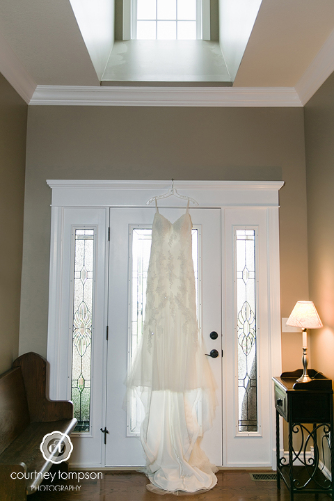 Christy-and-Ryan's-Boonville-MO-Wedding-Heritage-Hail-Golf-Course-by-Courtney-Tompson-Photography-Columbia-MO-Wedding-Photographer