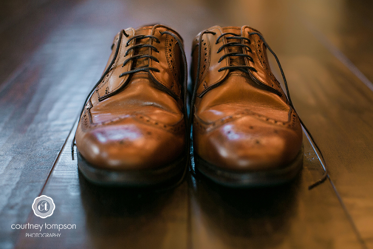 Kyle-and-Allie-Columbia-MO-Wedding-Photography-by-Courtney-Tompson-university-club-and-sacred-heard-church