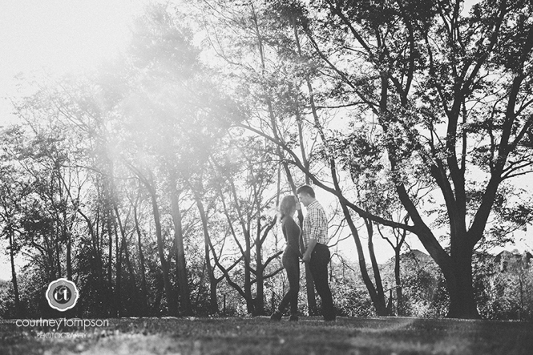 Kansas-City-MO-Engagement-Photography-by-Wedding-Photographer-Courtney-Tompson