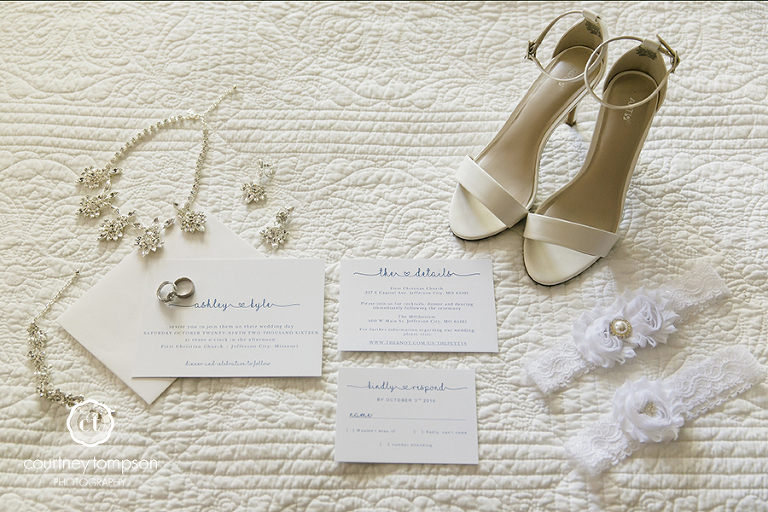 Jefferson-City-Wedding-Photography-by-Courtney-Tompson-Photography