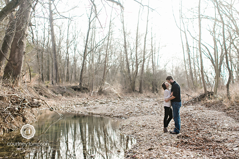 Linn-MO-engagement-photography-by-Midwest-Wedding-photographer-Courtney-Tompson