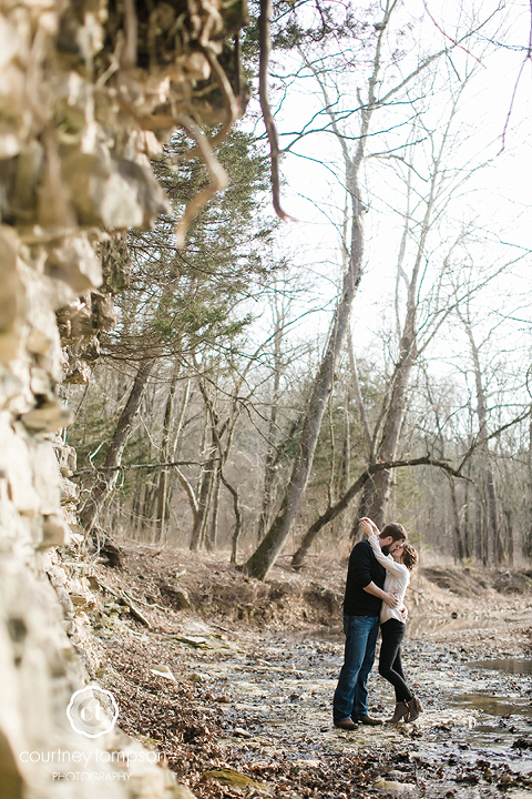 Linn-MO-engagement-photography-by-Midwest-Wedding-photographer-Courtney-Tompson