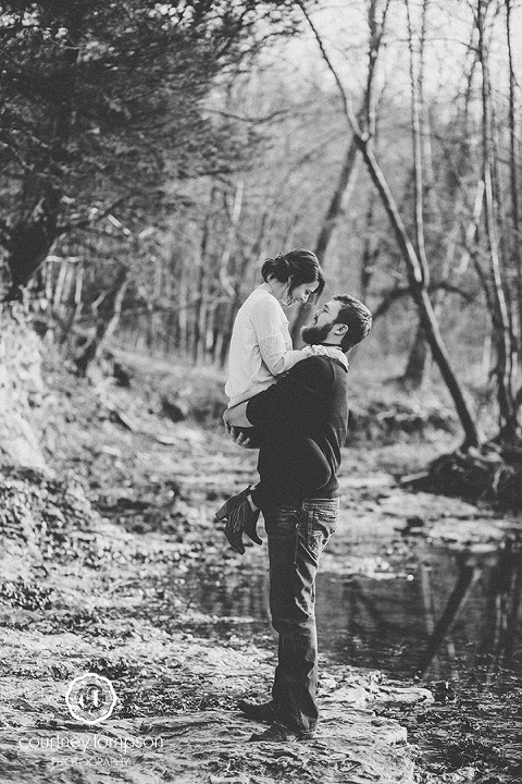 Linn-MO-engagement-photography-by-Midwest-Wedding-photographer-Courtney-Tompson