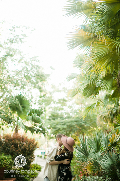 Key-West-Destination-couple-session-by-wedding-photographer-Courtney-Tompson-Photography