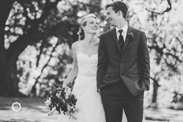 Midwest-Wedding-Photography-at-blue-bell-farm-by-Courtney-Tompson-Photography