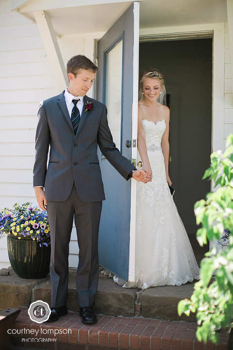 Midwest-Wedding-Photography-at-blue-bell-farm-by-Courtney-Tompson-Photography