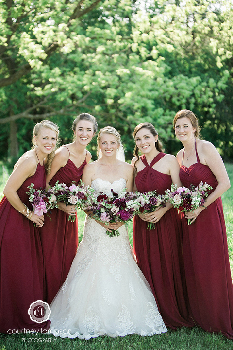 Midwest-Wedding-Photography-at-blue-bell-farm-by-Courtney-Tompson-Photography