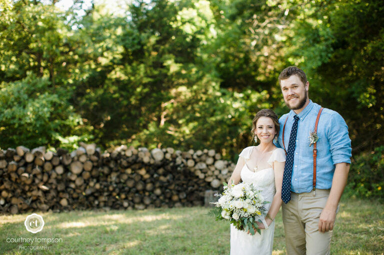 Linn-Missouri-Outdoor-Wedding-Photography-by-Courtney-Tompson