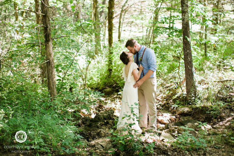 Linn-Missouri-Outdoor-Wedding-Photography-by-Courtney-Tompson