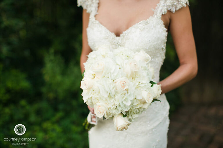 Rocheport-Missouri-Midwest-Wedding-by-Courtney-Tompson