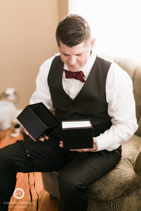 Rocheport-Missouri-Midwest-Wedding-by-Courtney-Tompson