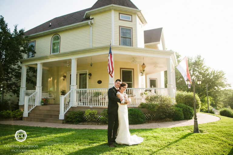 Rocheport-Missouri-Midwest-Wedding-by-Courtney-Tompson