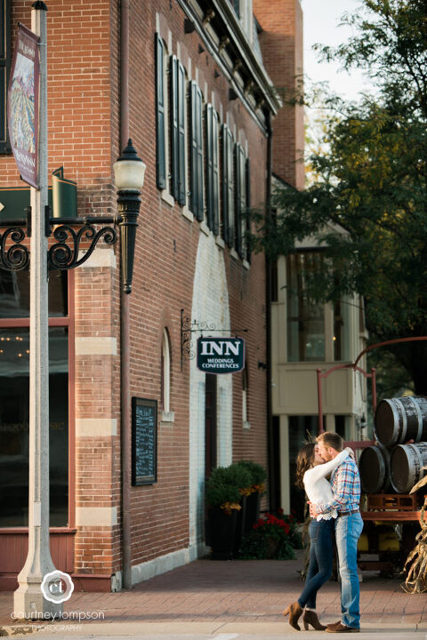 Hermann-Missouri-engagement-session-by-Courtney-Tompson-Photography