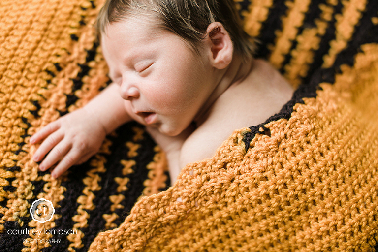 newborn-session-columbia-mo