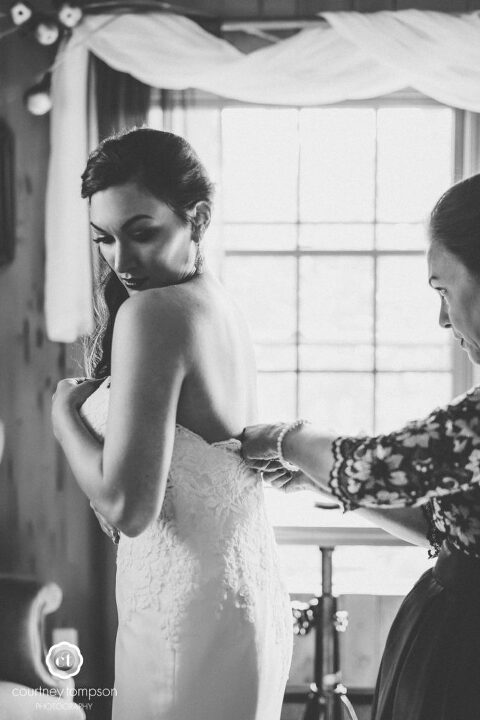 Allison-and-Dominic-Moberly-Missouri-Wedding-Photography-by-Courtney-Tompson