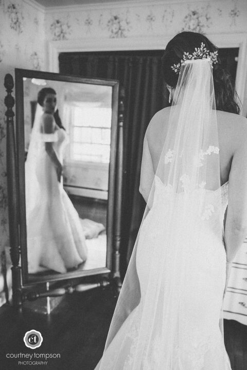 Allison-and-Dominic-Moberly-Missouri-Wedding-Photography-by-Courtney-Tompson