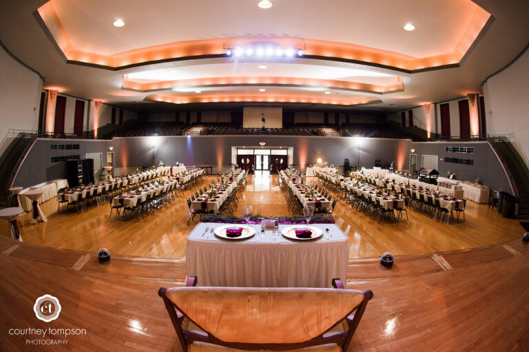 Allison-and-Dominic-Moberly-Missouri-Wedding-Photography-by-Courtney-Tompson