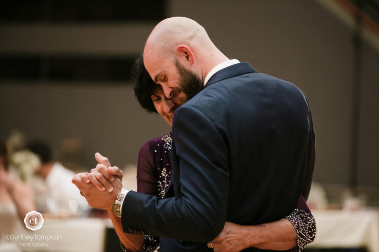 Allison-and-Dominic-Moberly-Missouri-Wedding-Photography-by-Courtney-Tompson