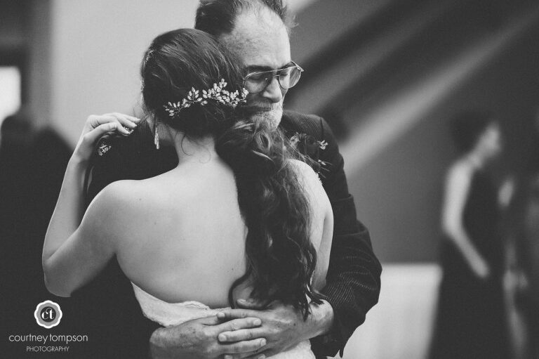 Allison-and-Dominic-Moberly-Missouri-Wedding-Photography-by-Courtney-Tompson