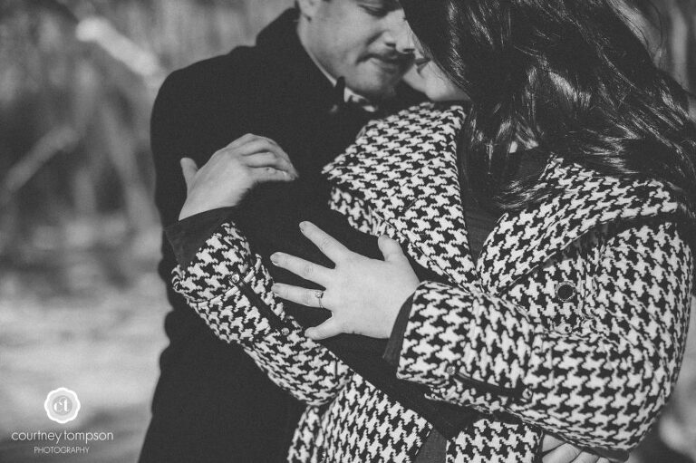 midwest-winter-engagement-session-by-courtney-tompson