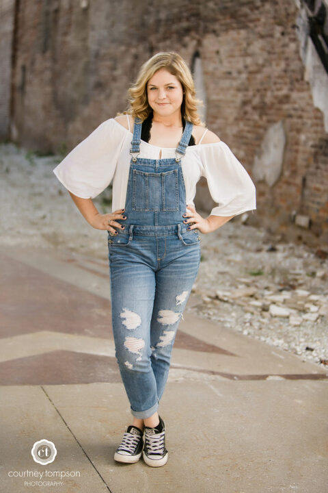 Midwest-High-School-Senior-Portraits-by-Courtney-Tompson