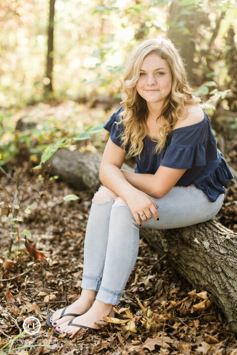 Midwest-High-School-Senior-Portraits-by-Courtney-Tompson