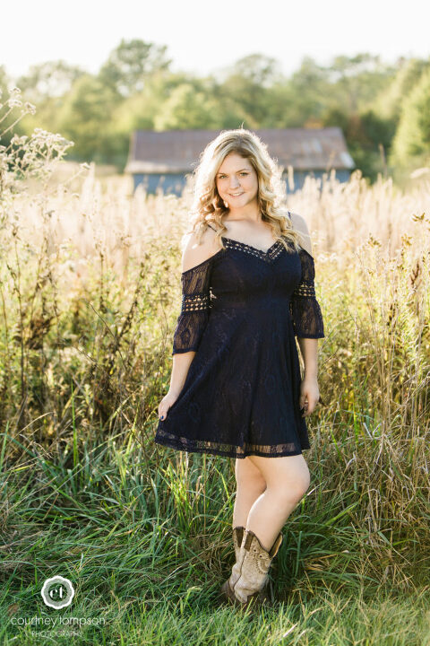 Midwest-High-School-Senior-Portraits-by-Courtney-Tompson