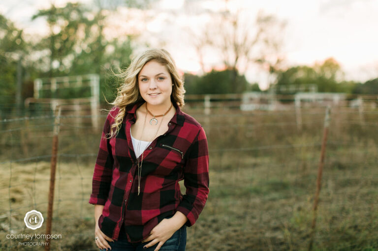 Midwest-High-School-Senior-Portraits-by-Courtney-Tompson