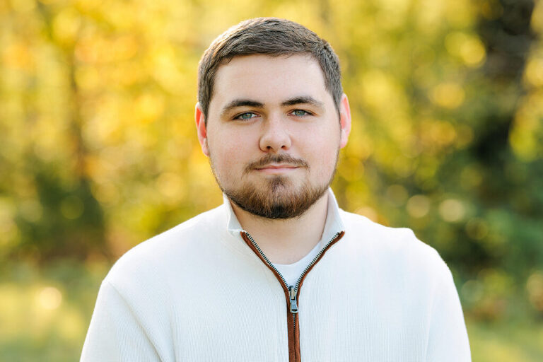 Columbia-MO-Fall-senior-portraits-by-courtney-tompson